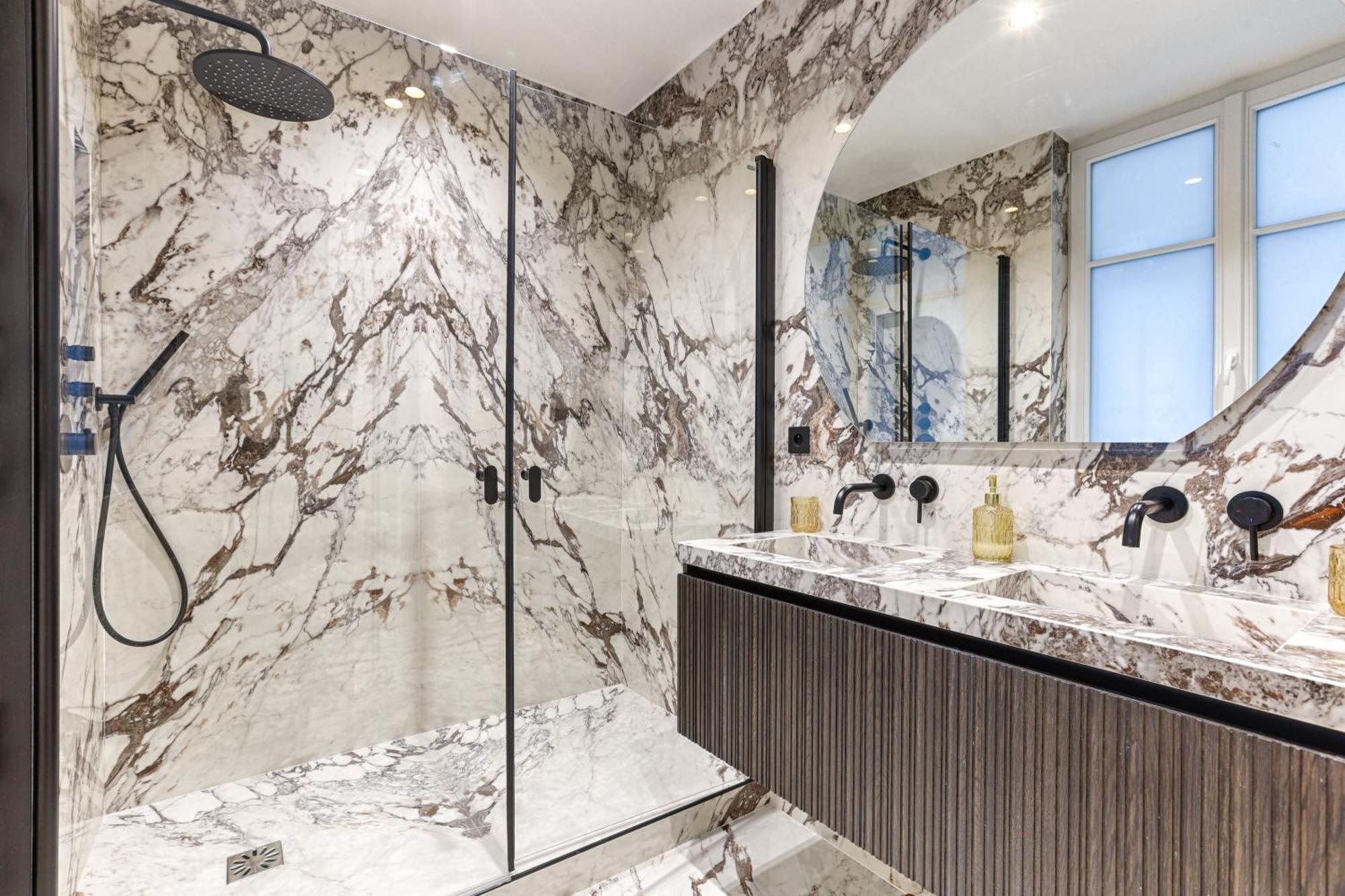 Elegant Luxury Apartment For 6 On Champs-Elysees Paris Bagian luar foto