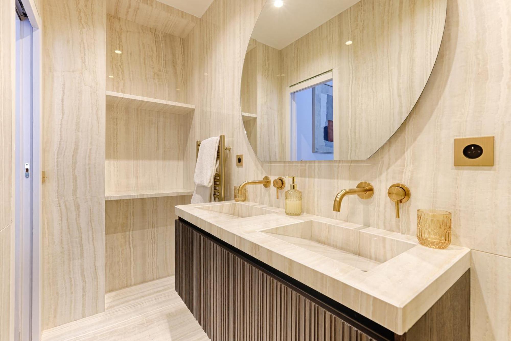 Elegant Luxury Apartment For 6 On Champs-Elysees Paris Bagian luar foto